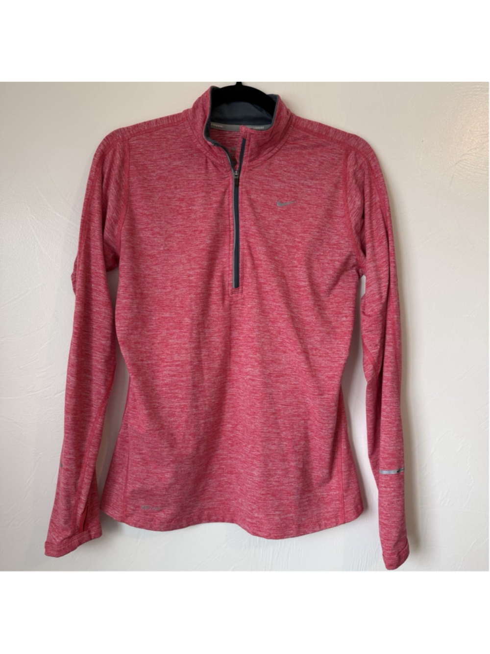 Women’s Nike Running Dri-Fit 1/4 Zip Pullover Thumb holes Pink Size Medium